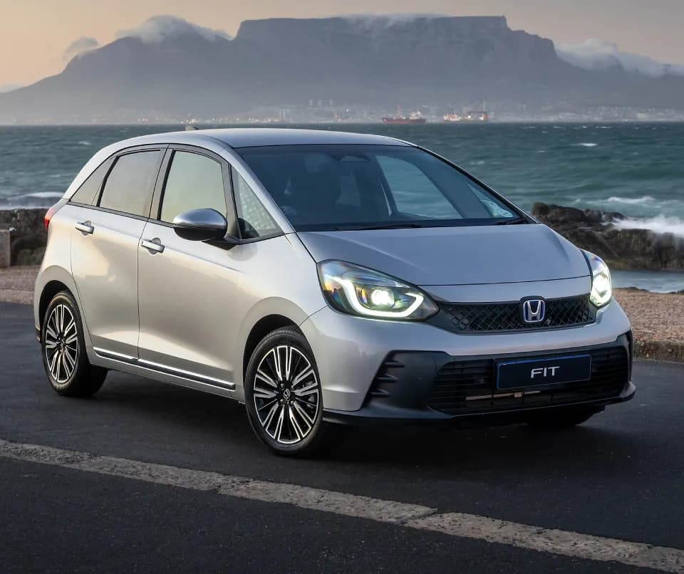 New Honda Fit — photo 1 of 8