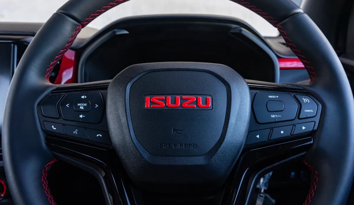 New Isuzu X-Rider — photo 5 of 8
