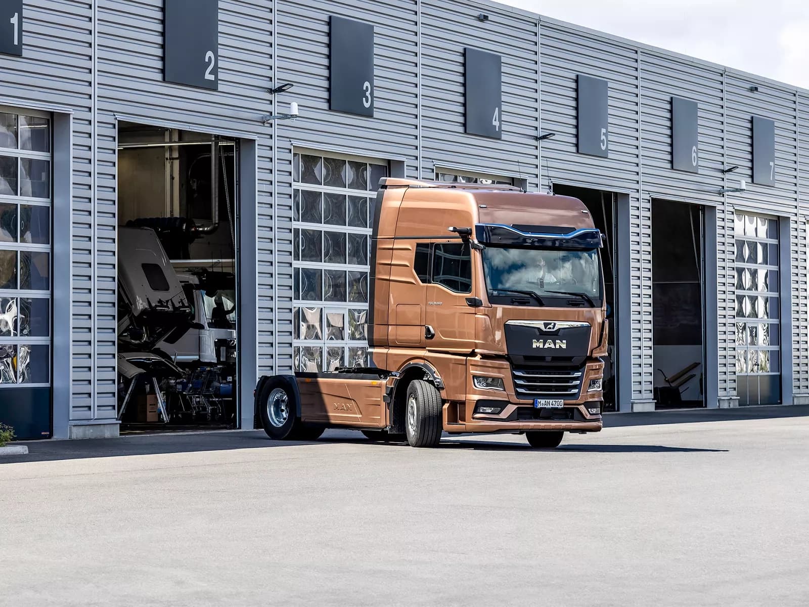 New MAN TGX — photo 3 of 7