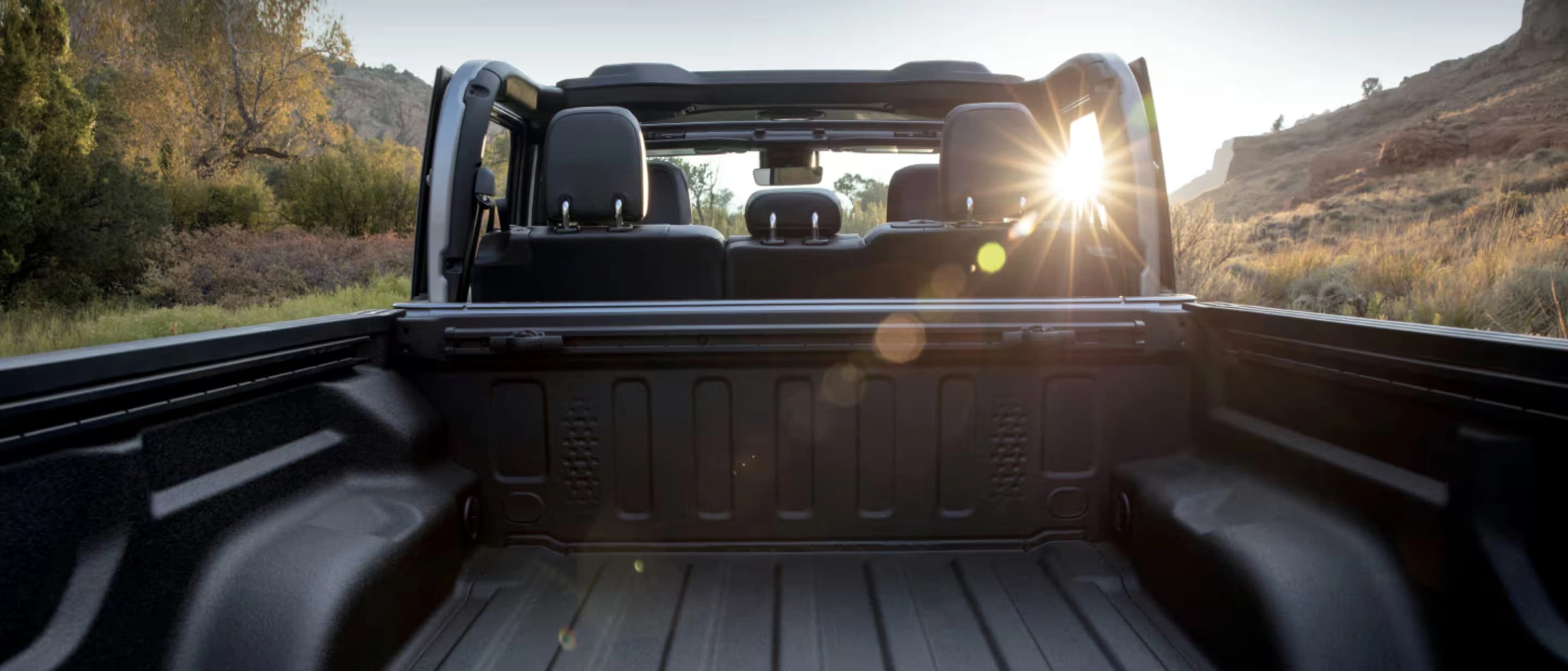 New Jeep Gladiator — photo 5 of 8