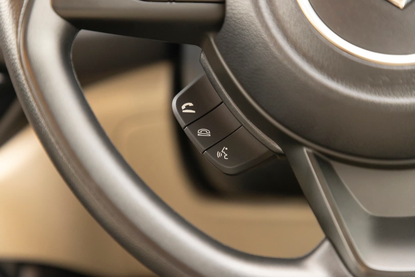 New Suzuki Dzire — photo 6 of 8