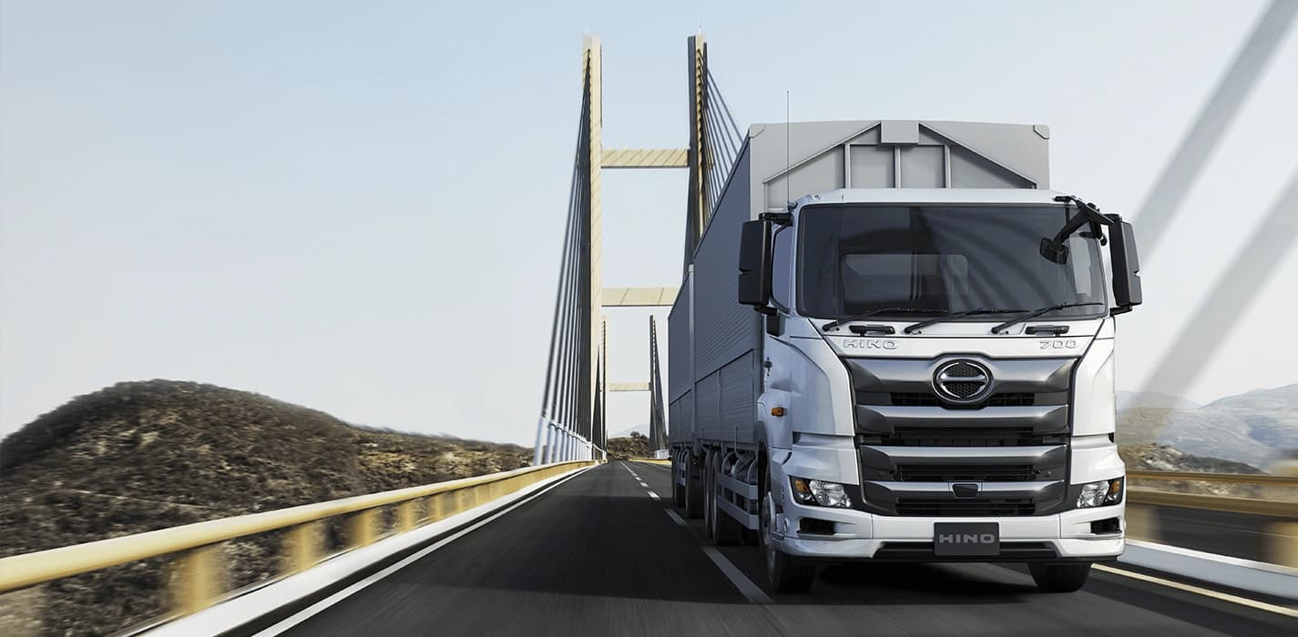 New Hino 700 — photo 5 of 9