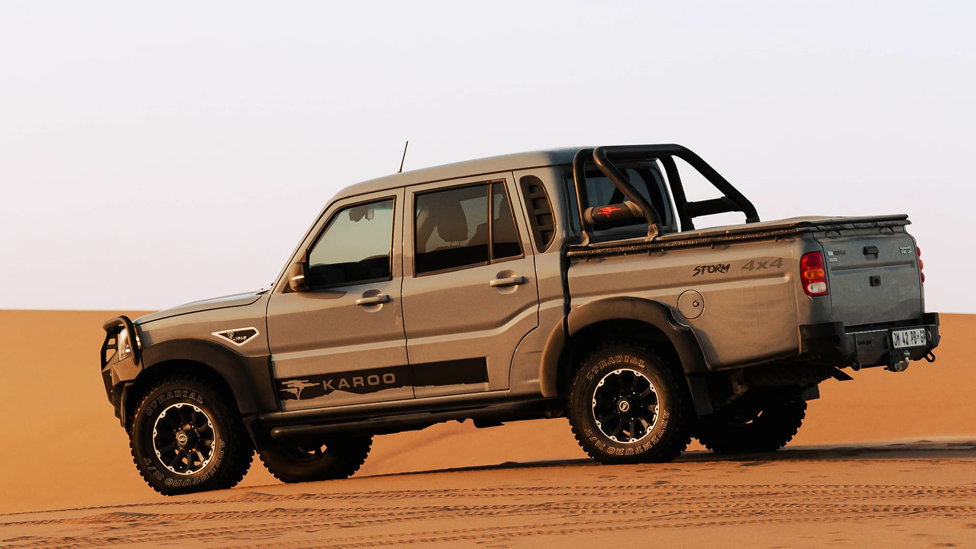 New Mahindra Karoo Special Edition — photo 3 of 8