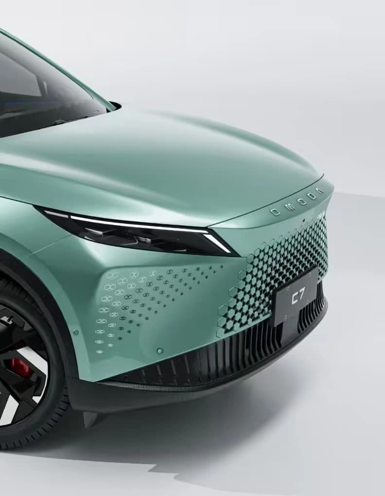 New Omoda C7 — photo 3 of 8