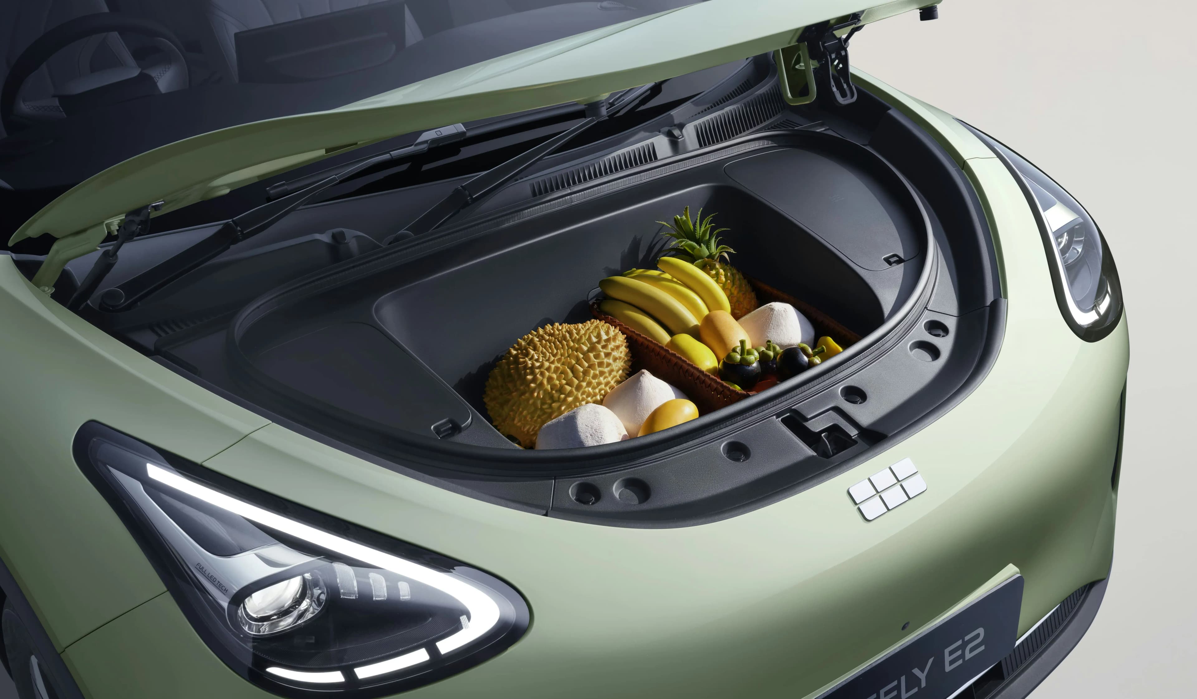 New Geely E2 — photo 3 of 7