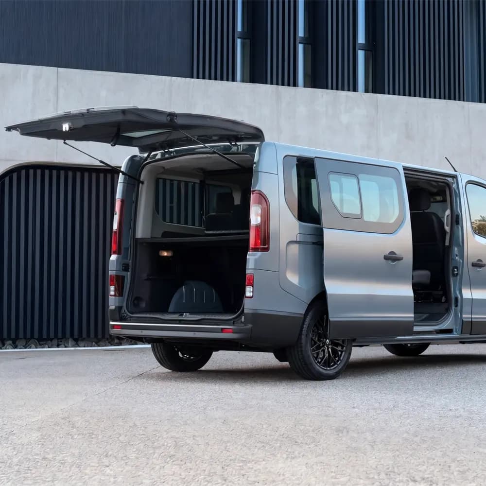 New Renault Trafic — photo 1 of 8