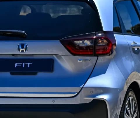 New Honda Fit — photo 4 of 8