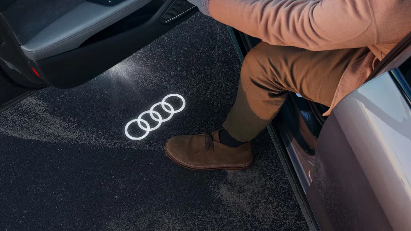 New Audi A4 — photo 7 of 8