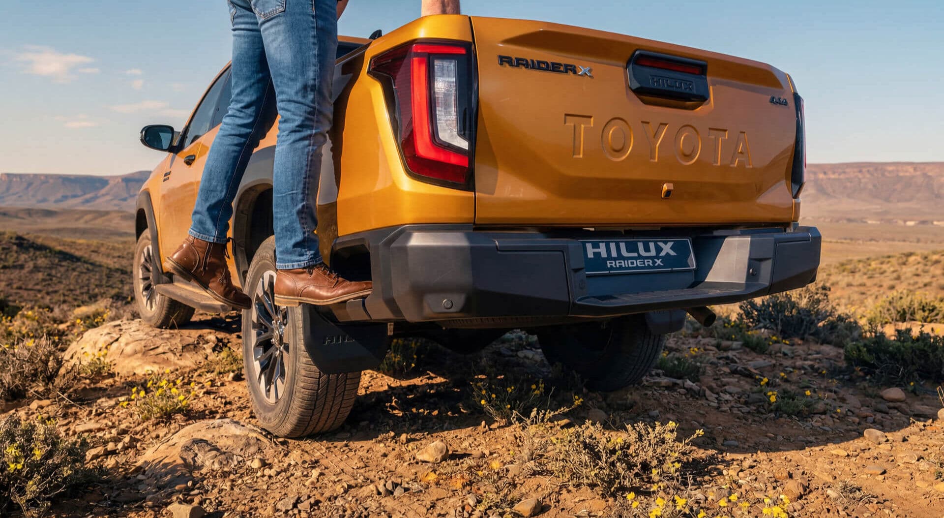 New Toyota Hilux Xtra Cab — photo 5 of 5