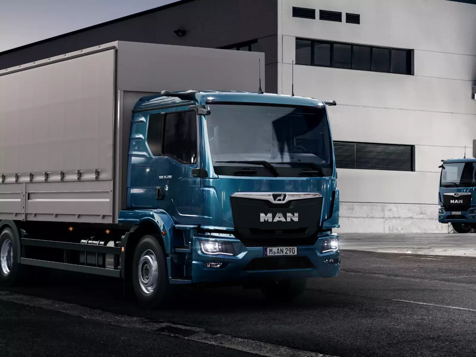 New MAN TGM — photo 1 of 4
