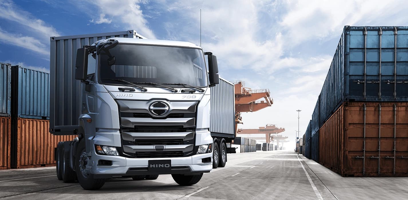New Hino 700 — photo 2 of 9