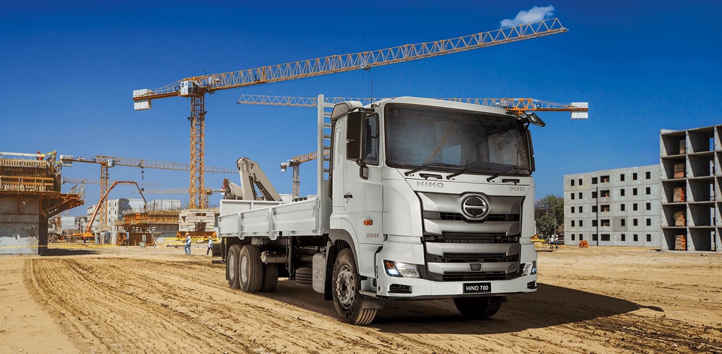 New Hino 700 — photo 4 of 9