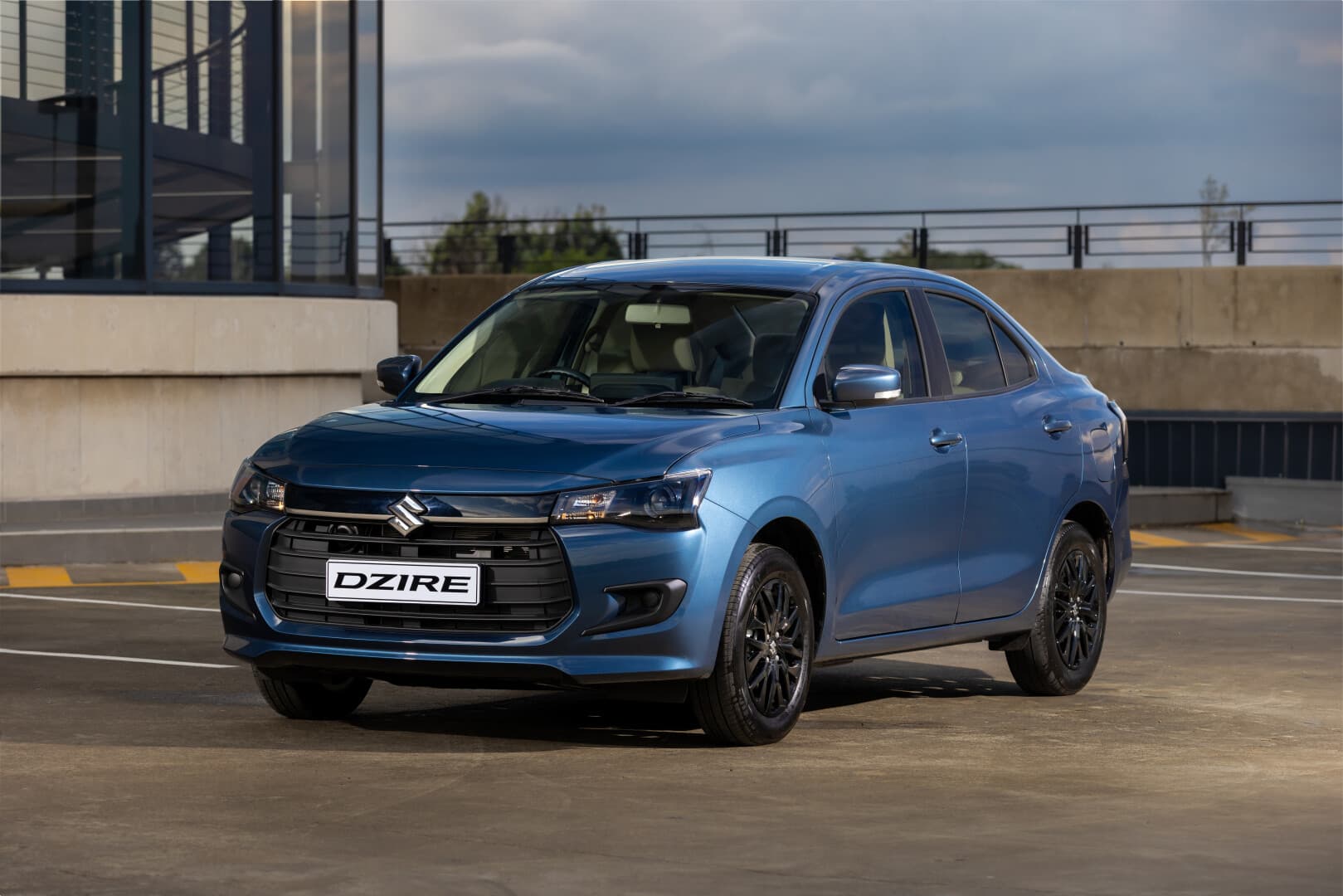 New Suzuki Dzire — photo 1 of 8