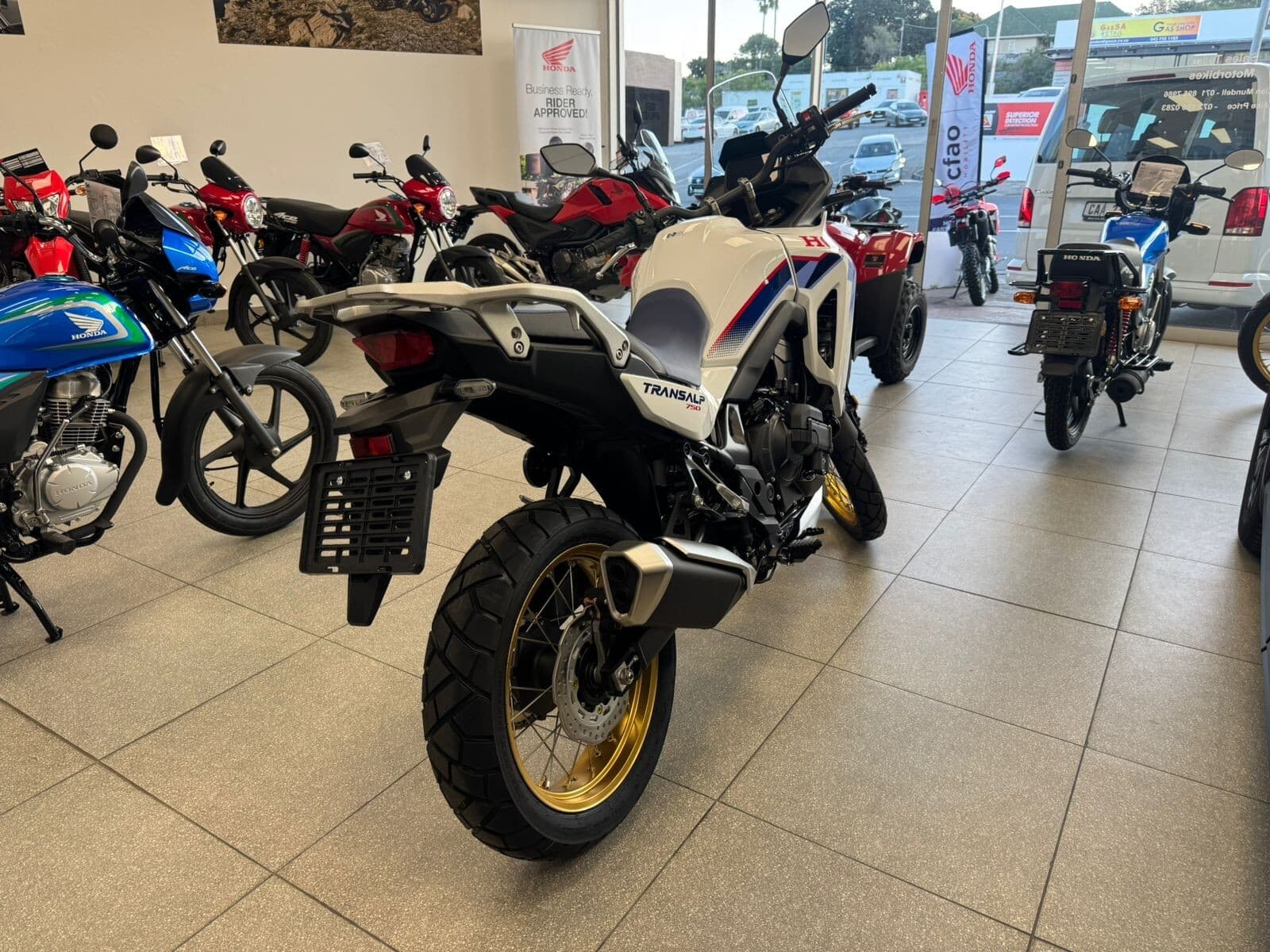 Honda Wing Transalp 750 (e-clutch)