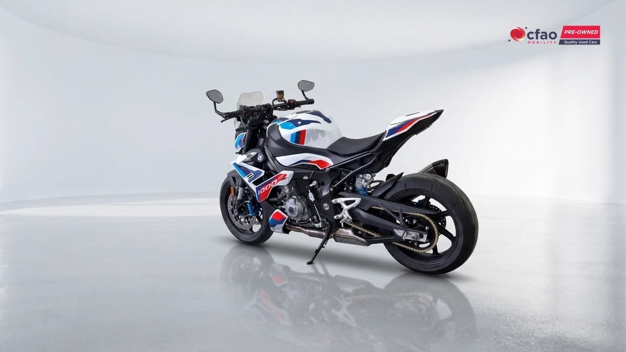 2025 BMW Motorrad S Series M 1000 R (0e81) — photo 2 of 8